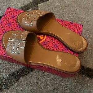 Tory Burch slides - wear on heel shown in pics
